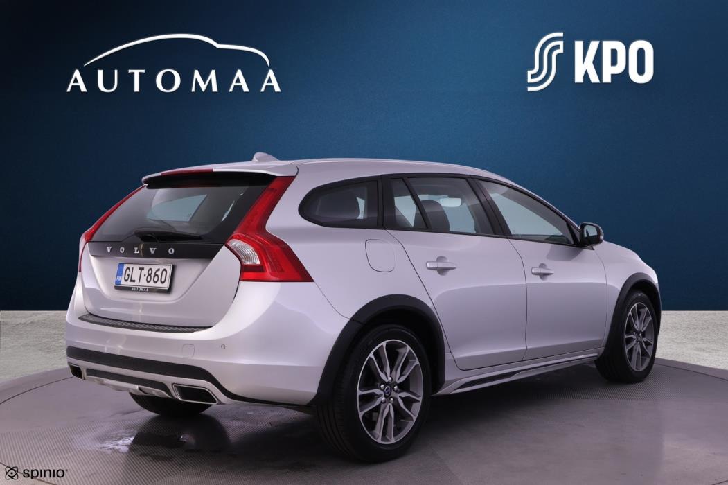 VOLVO V60 Cross Country 2016