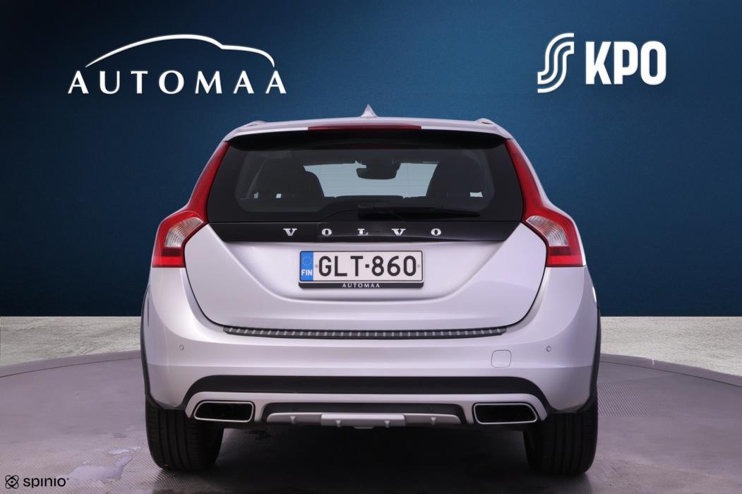 VOLVO V60 Cross Country 2016
