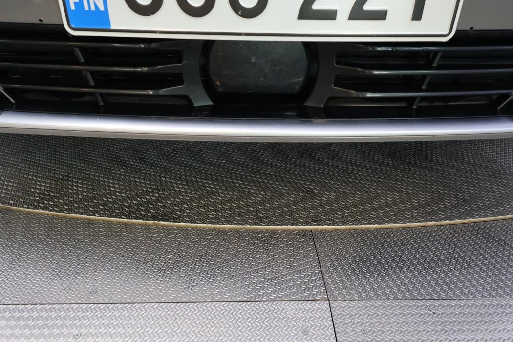 BMW 745 2019
