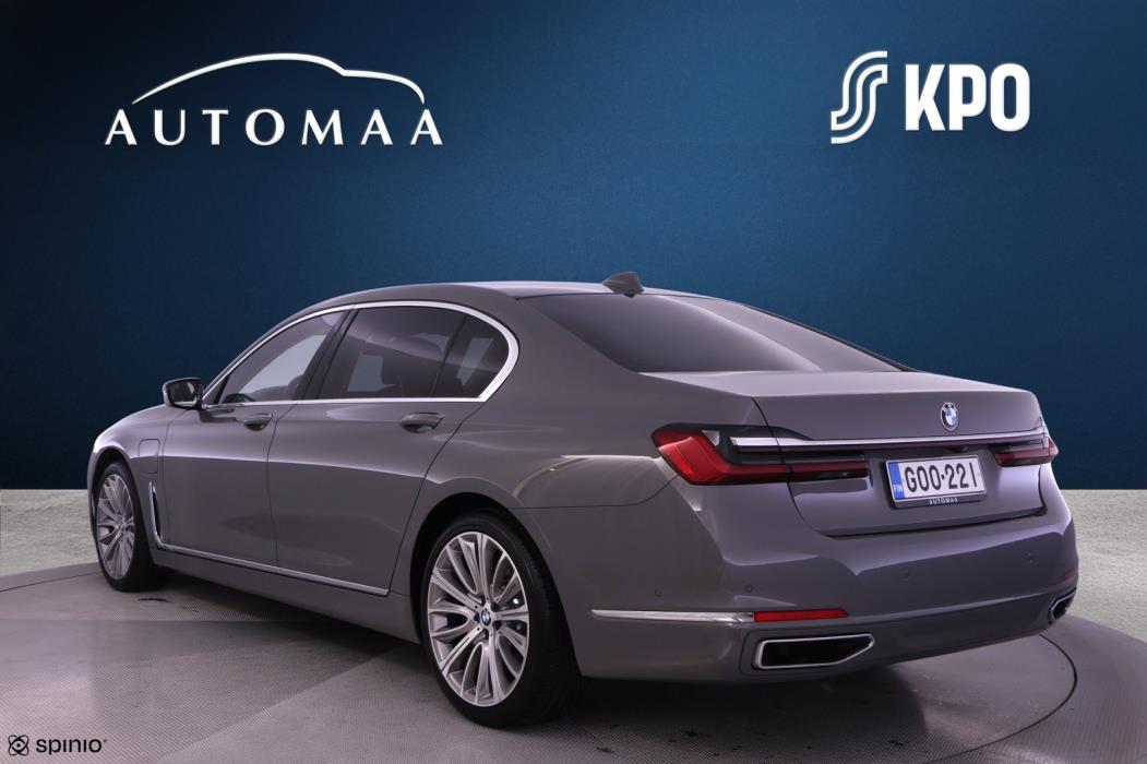 BMW 745 2019