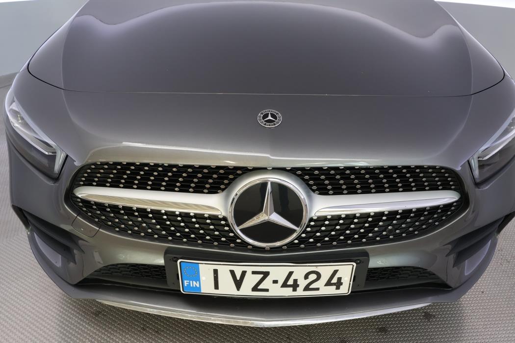 MERCEDES-BENZ A 2020