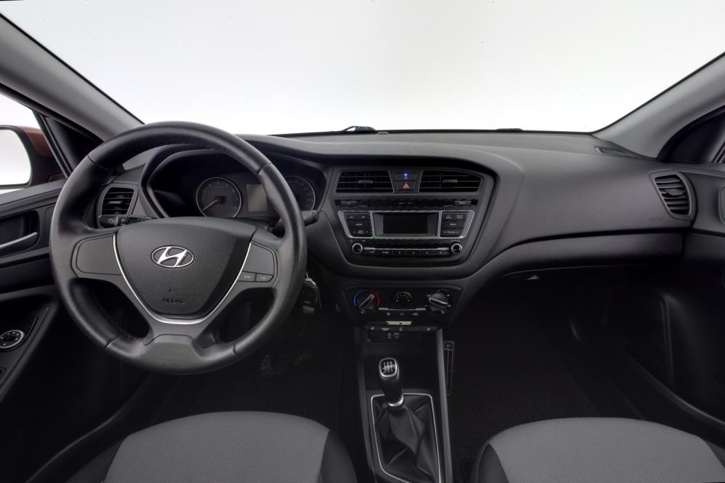 HYUNDAI i20 5d 2017