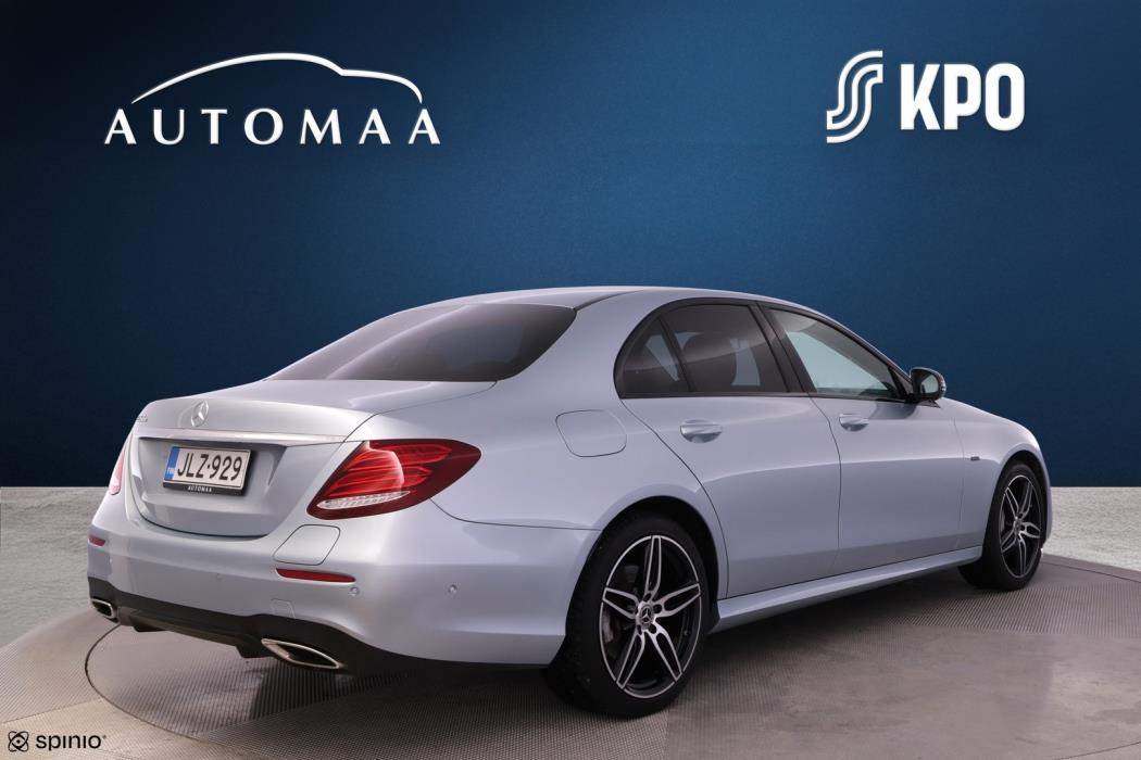 MERCEDES-BENZ E 2018