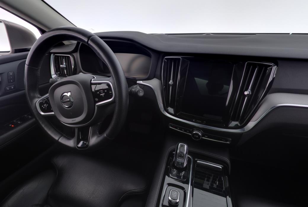 VOLVO V60 2019