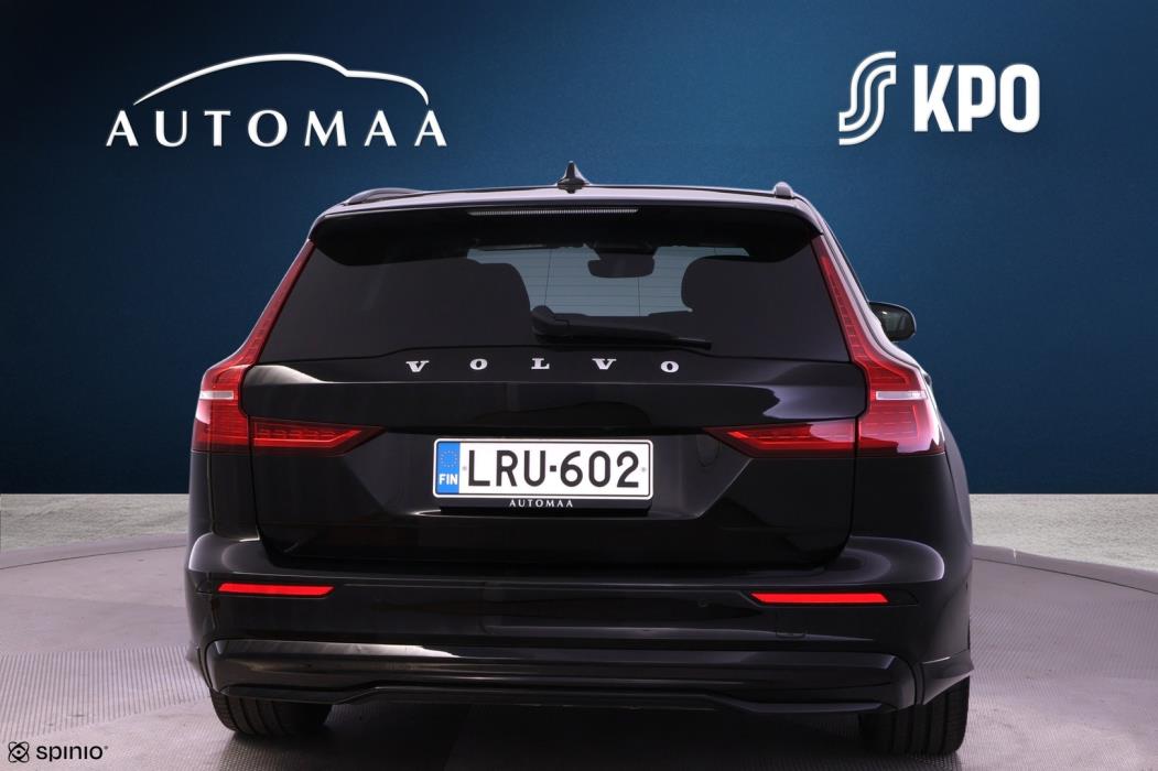 VOLVO V60 2022