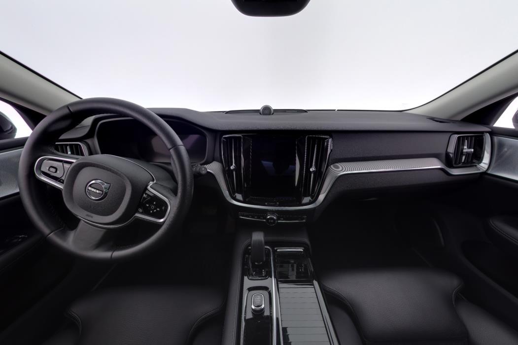 VOLVO V60 2022