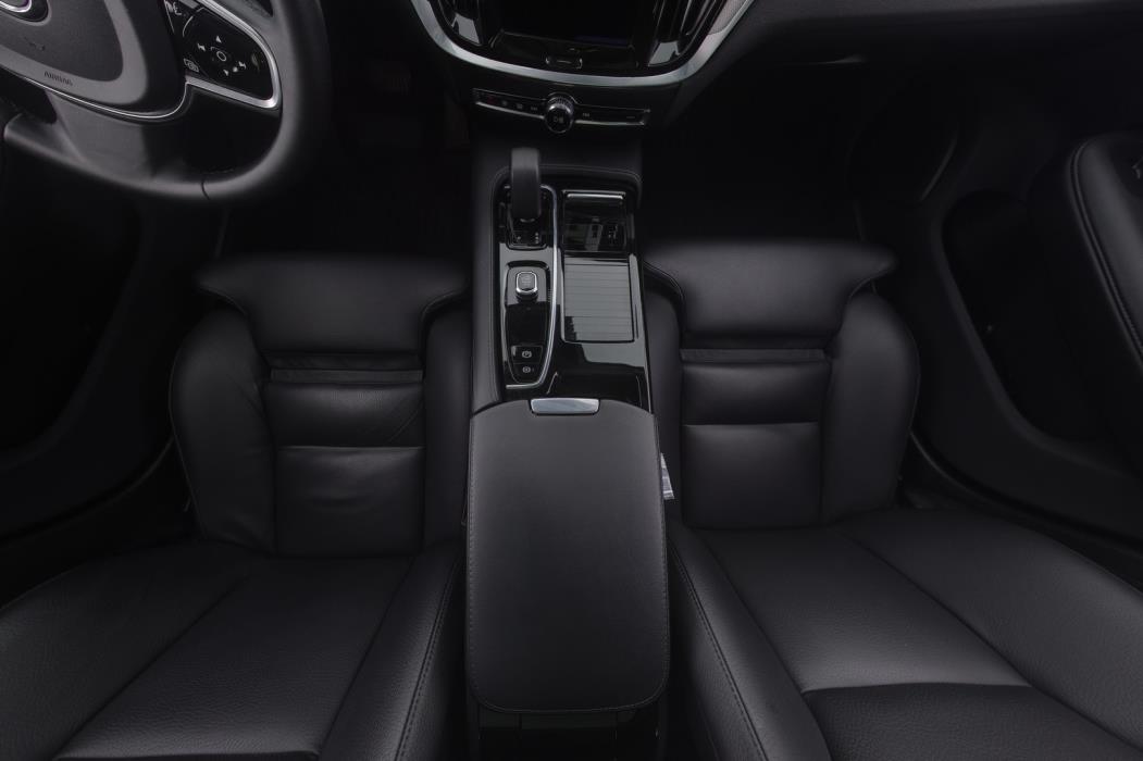 VOLVO V60 2022
