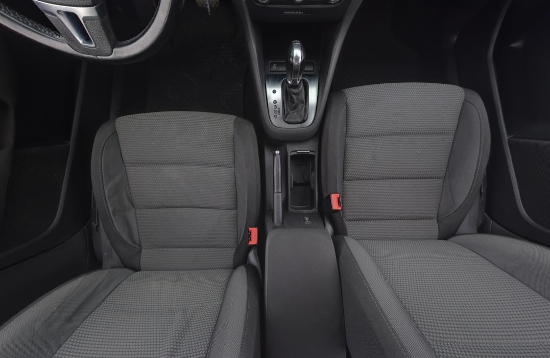 VOLKSWAGEN Golf 2013