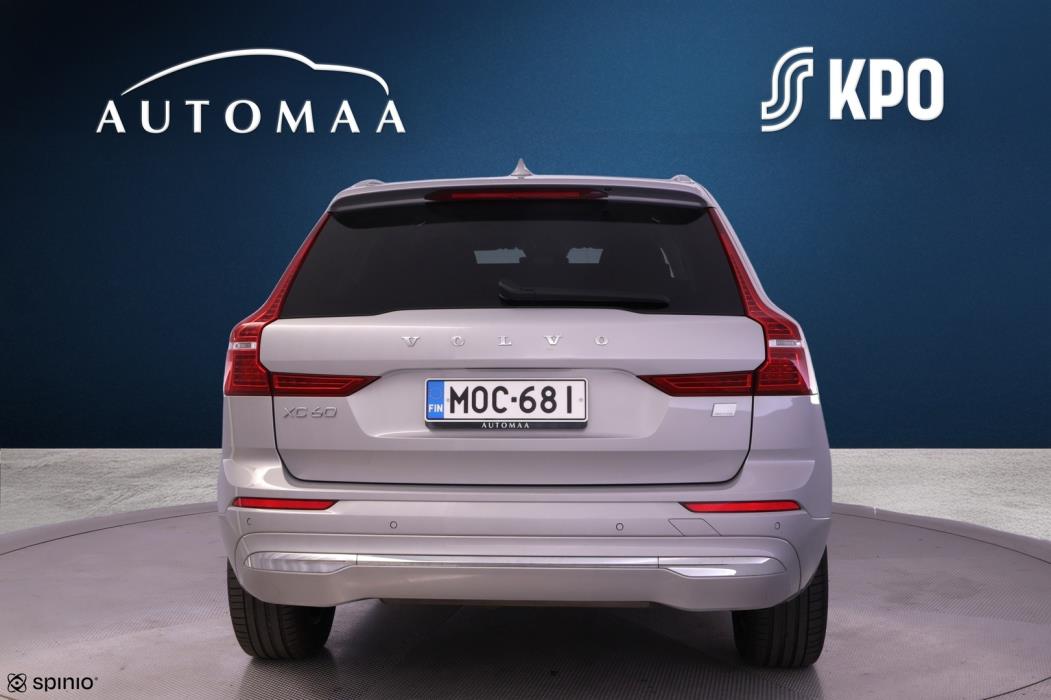 VOLVO XC60 2022