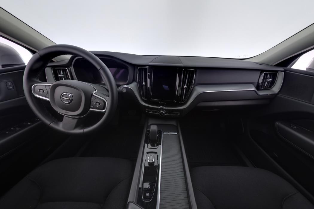 VOLVO XC60 2022