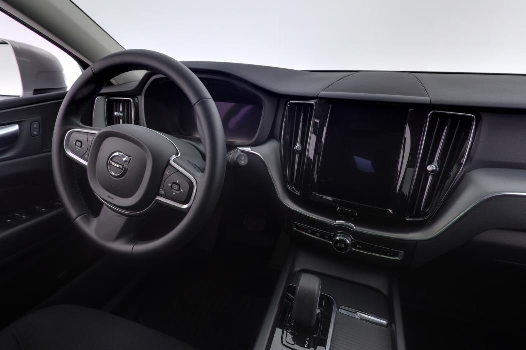 VOLVO XC60 2022