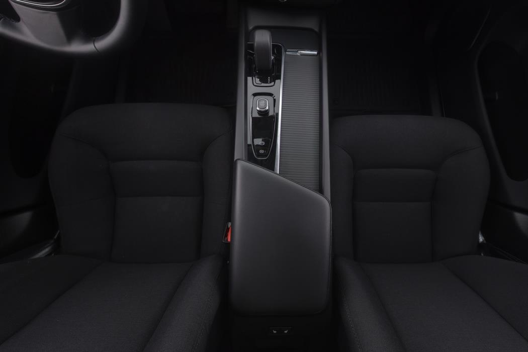 VOLVO XC60 2022