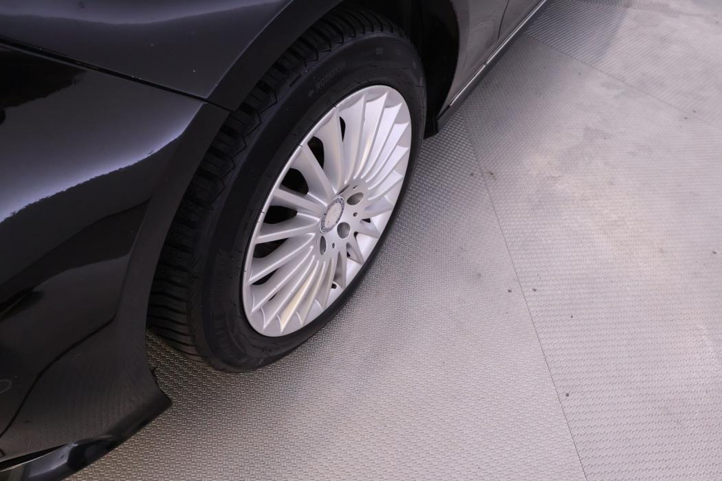 MERCEDES-BENZ E 2013