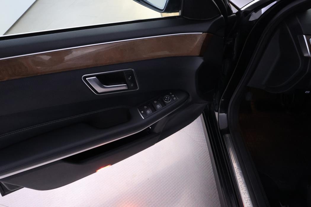 MERCEDES-BENZ E 2013