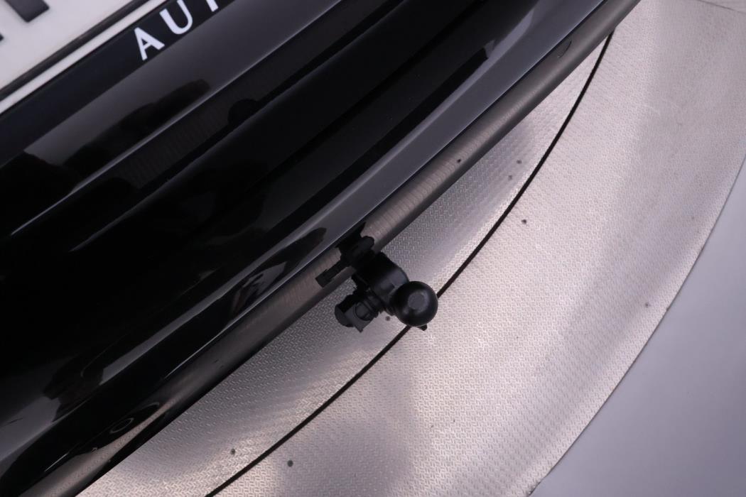 MERCEDES-BENZ E 2013