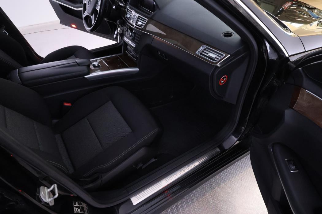 MERCEDES-BENZ E 2013