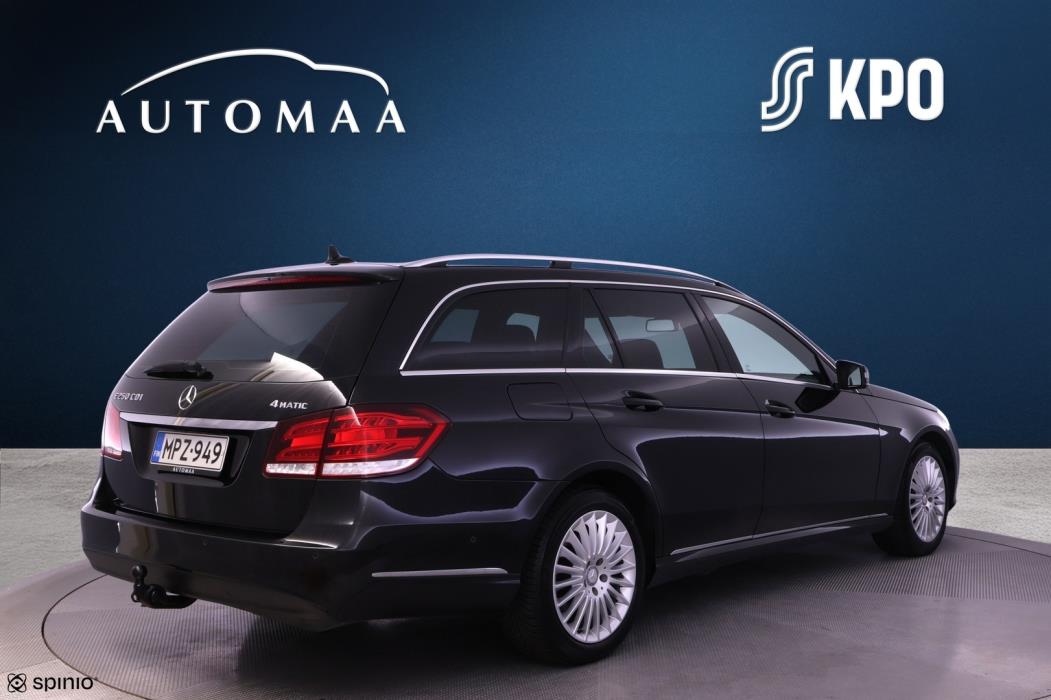 MERCEDES-BENZ E 2013