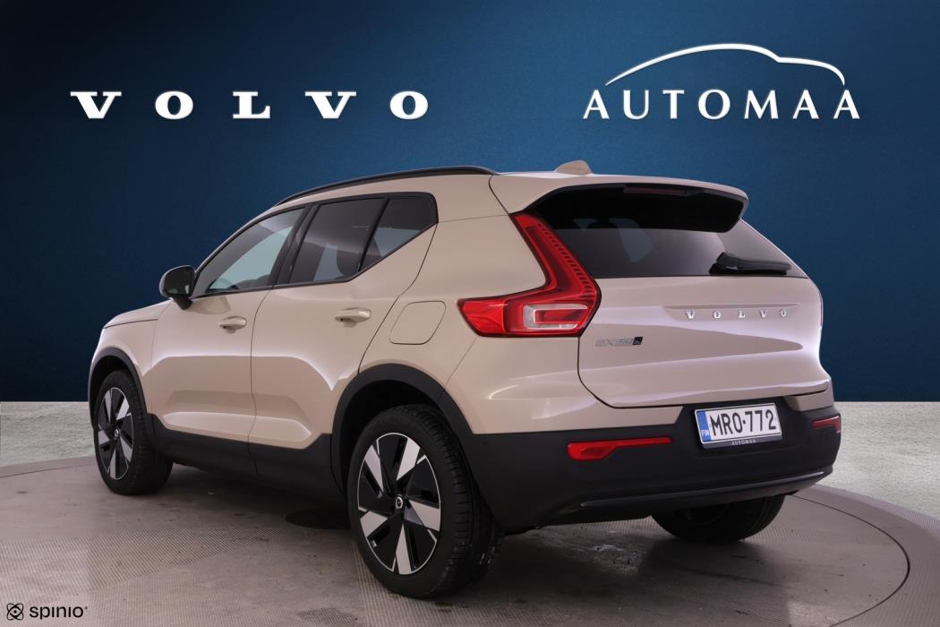 VOLVO EX40 2026