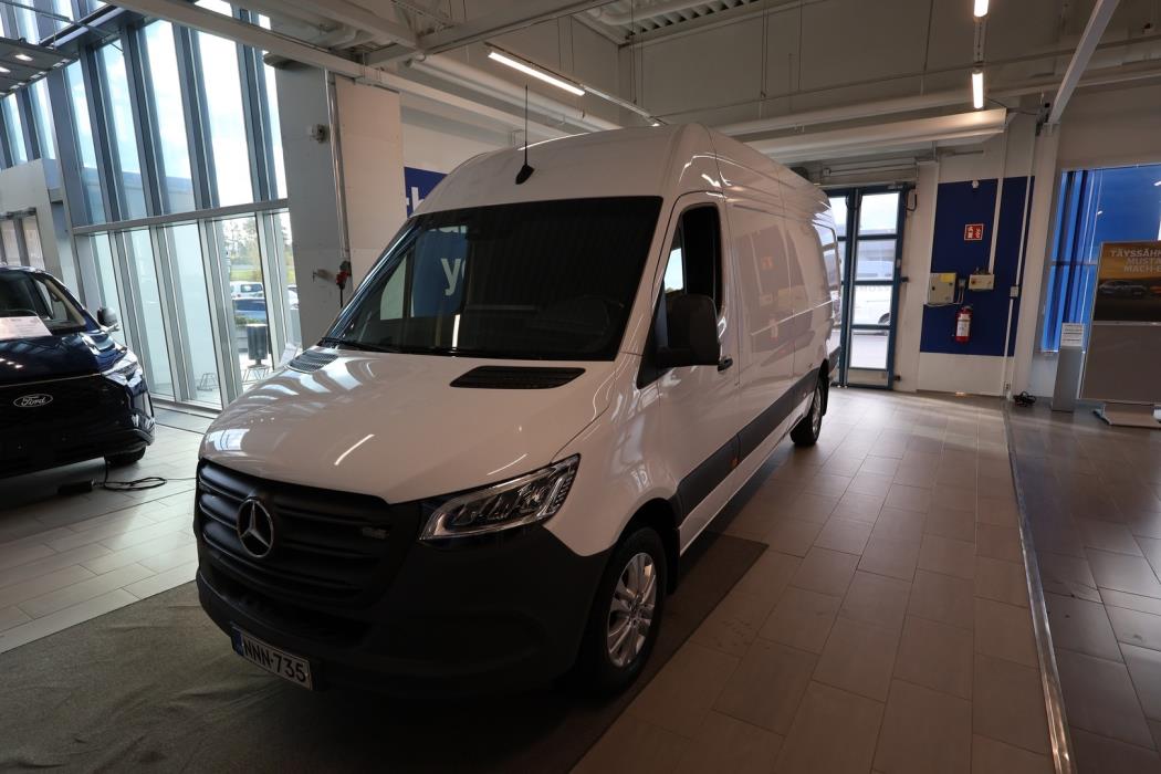 MERCEDES-BENZ Sprinter 2024
