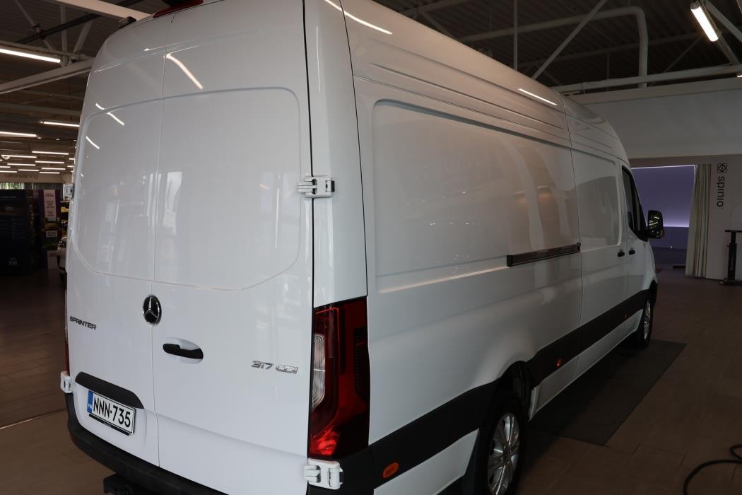 MERCEDES-BENZ Sprinter 2024