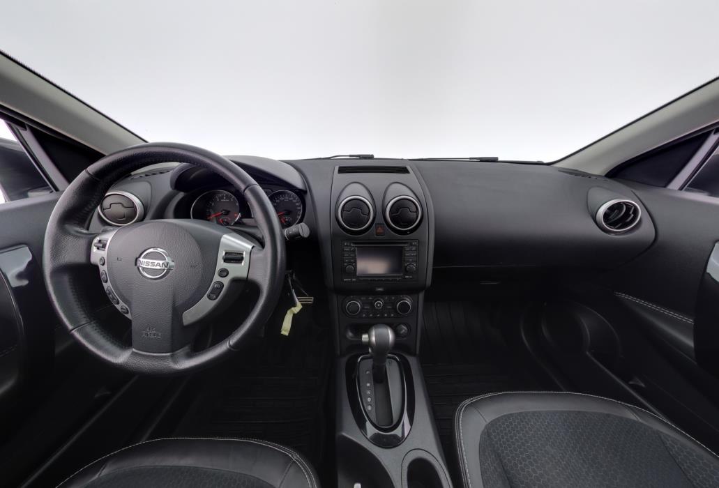 NISSAN Qashqai 2013