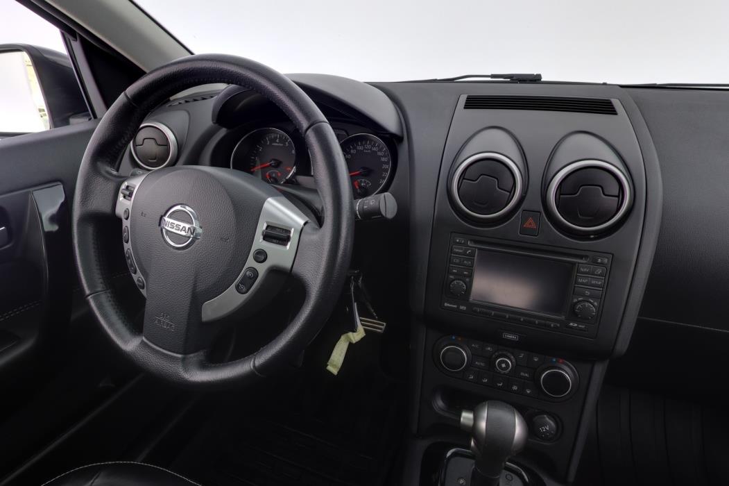 NISSAN Qashqai 2013