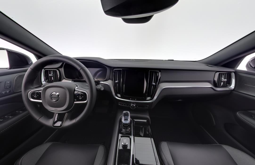 VOLVO V60 2026