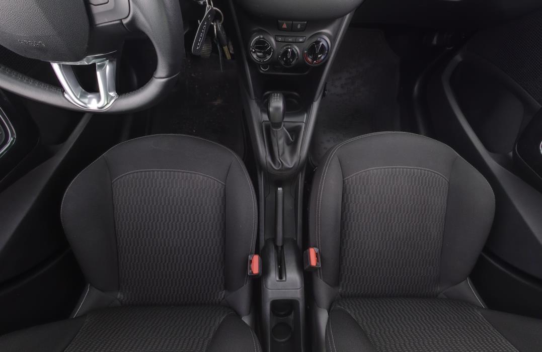 PEUGEOT 208 2018