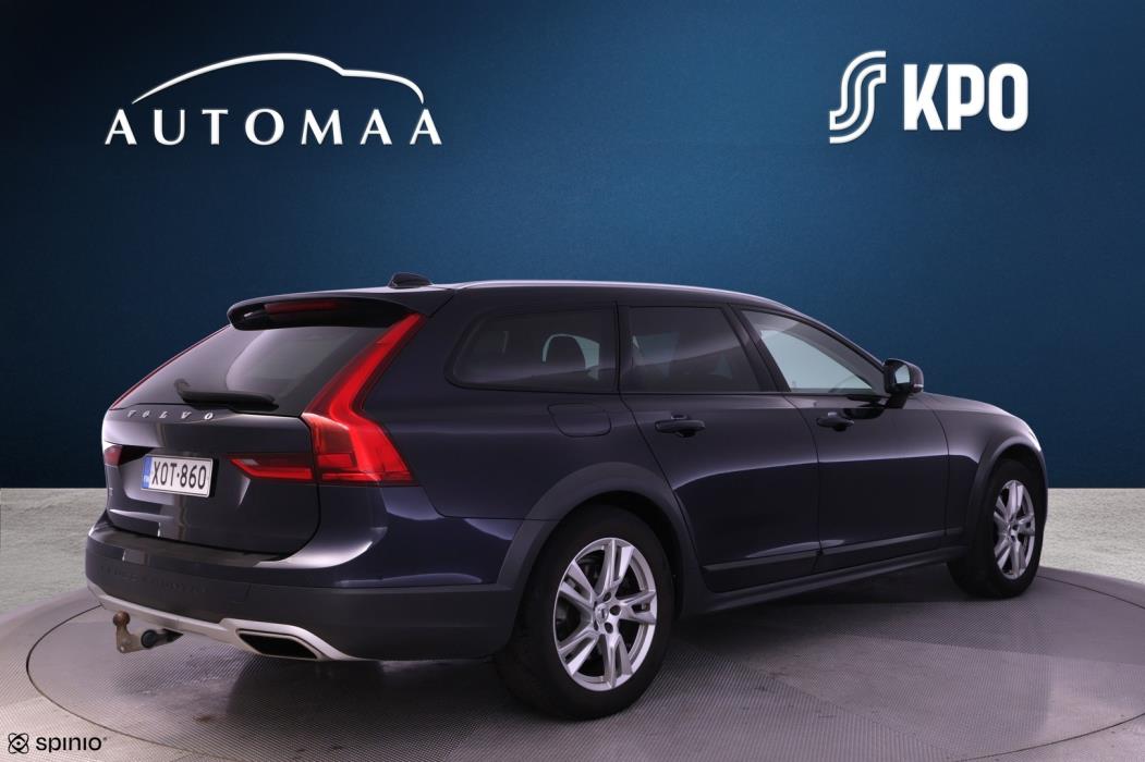 VOLVO V90 Cross Country 2018