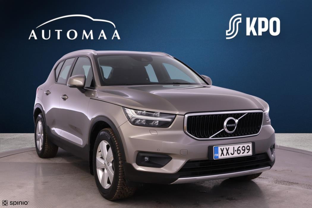 VOLVO XC40 2021