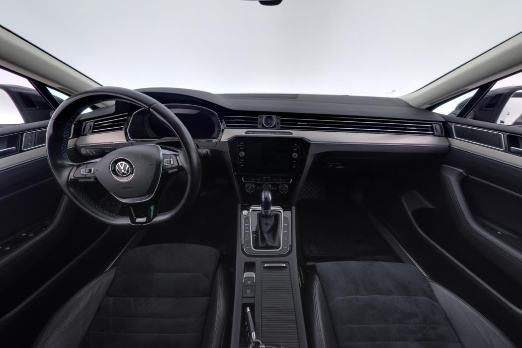VOLKSWAGEN Passat 2017