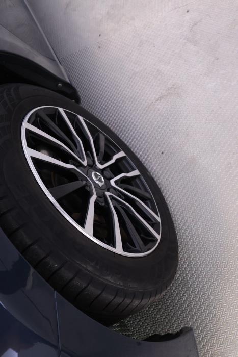 VOLVO V40 2017