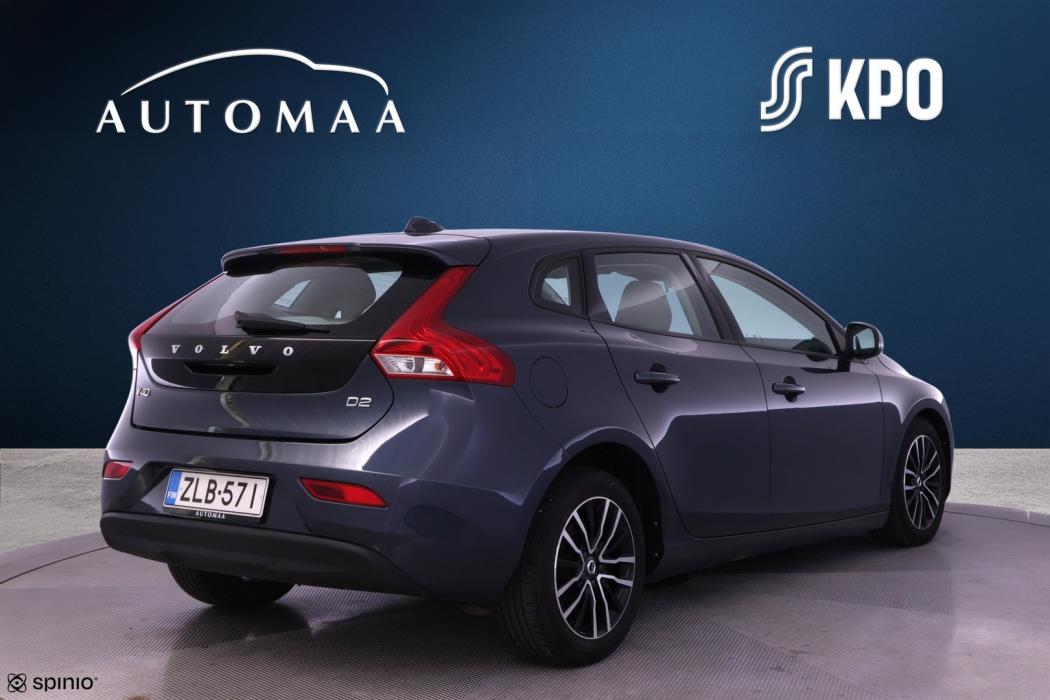 VOLVO V40 2017