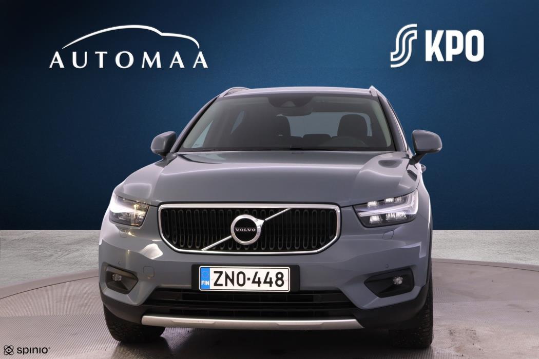 VOLVO XC40 2021