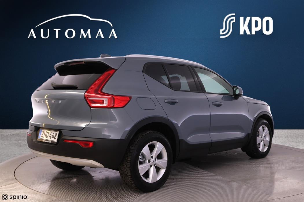VOLVO XC40 2021