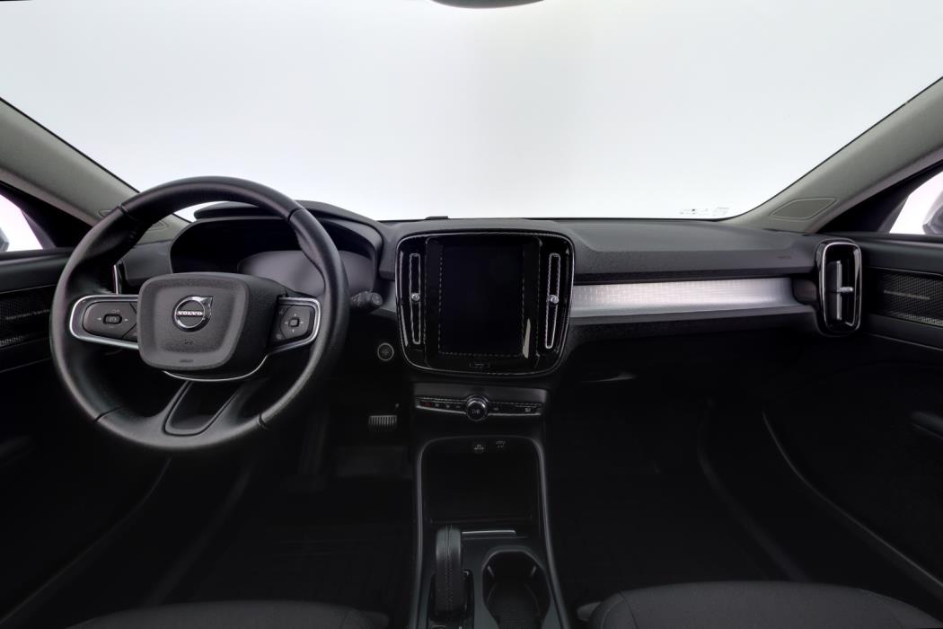 VOLVO XC40 2021