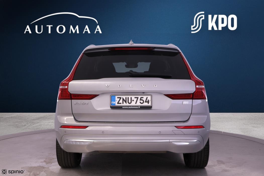 VOLVO XC60 2022