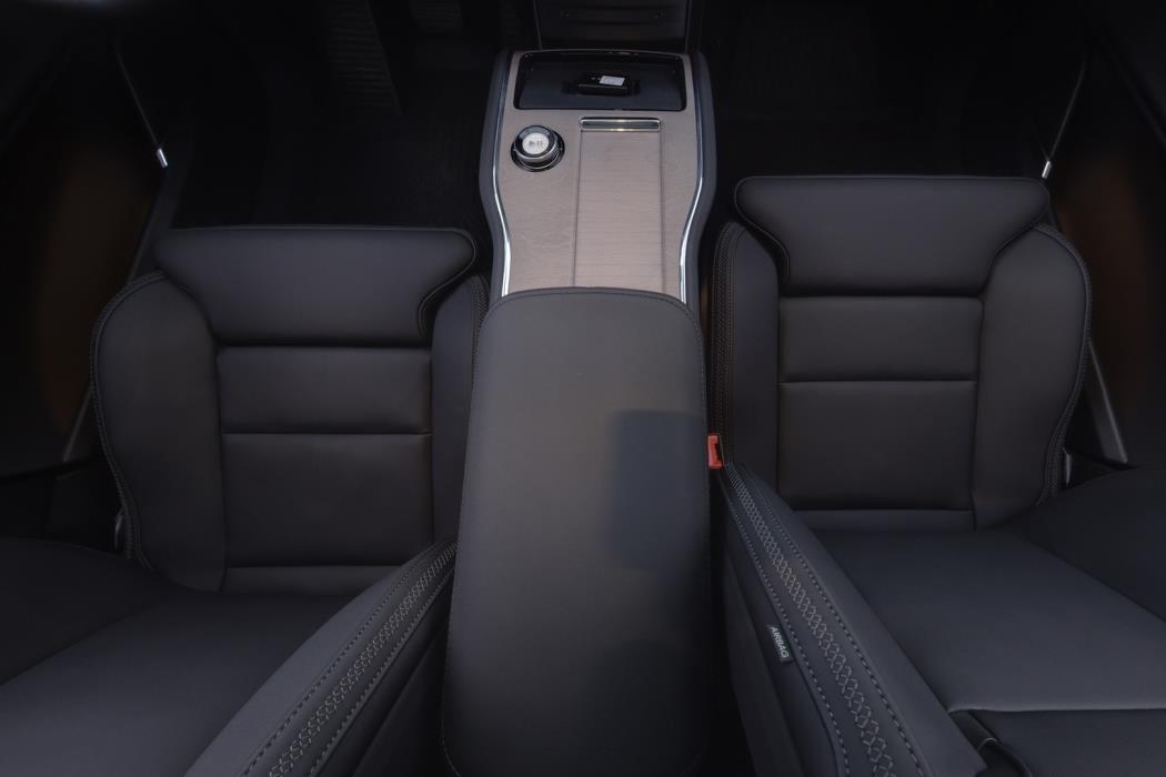 VOLVO EX90 2025