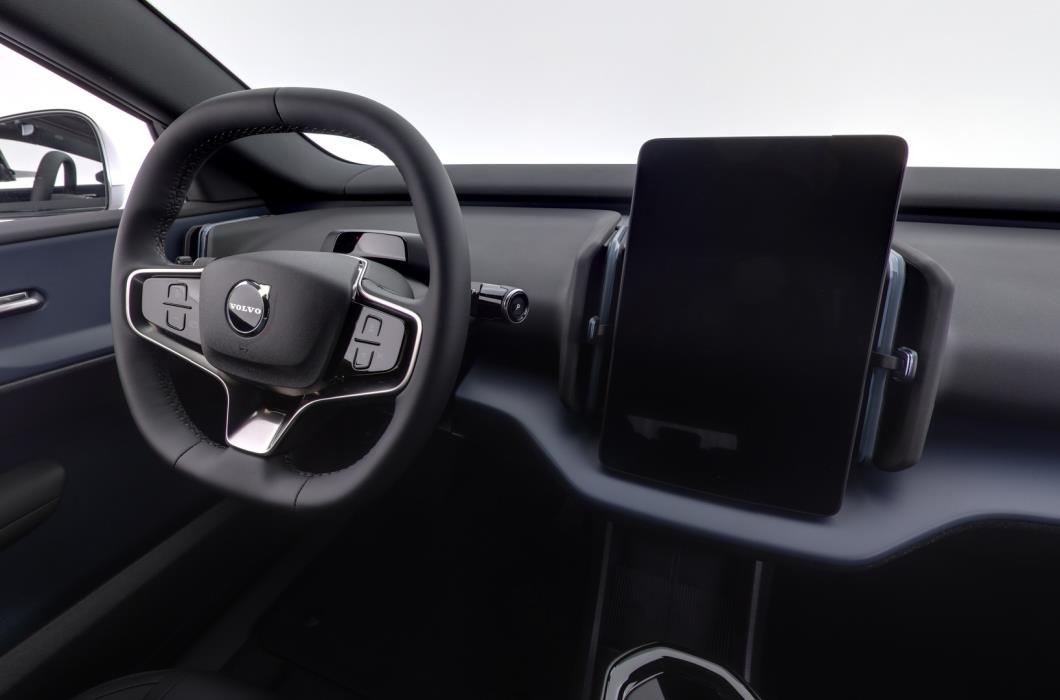 VOLVO EX30 2026