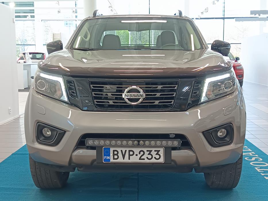 NISSAN Navara 2019