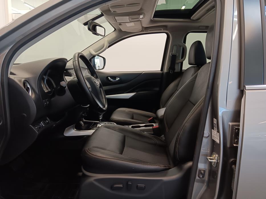 NISSAN Navara 2019