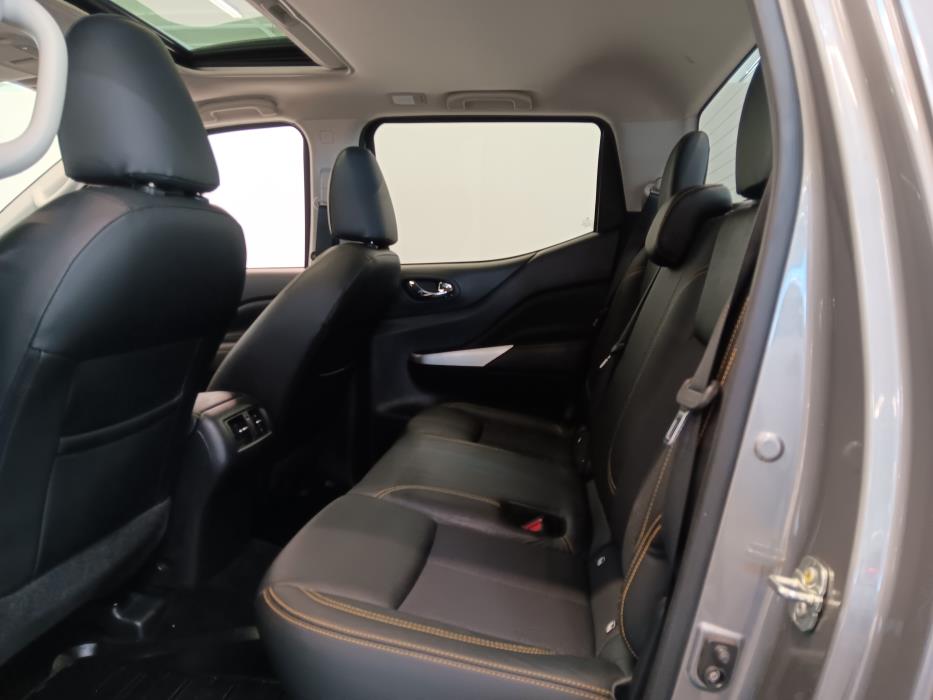 NISSAN Navara 2019