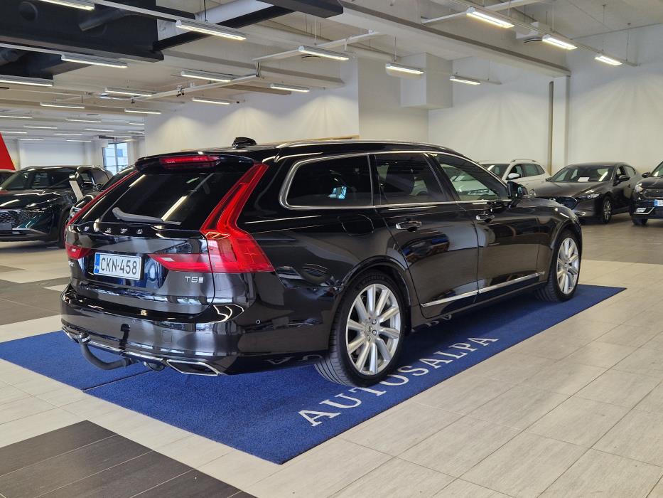 VOLVO V90 2017
