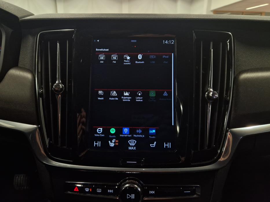 VOLVO V90 Cross Country 2018