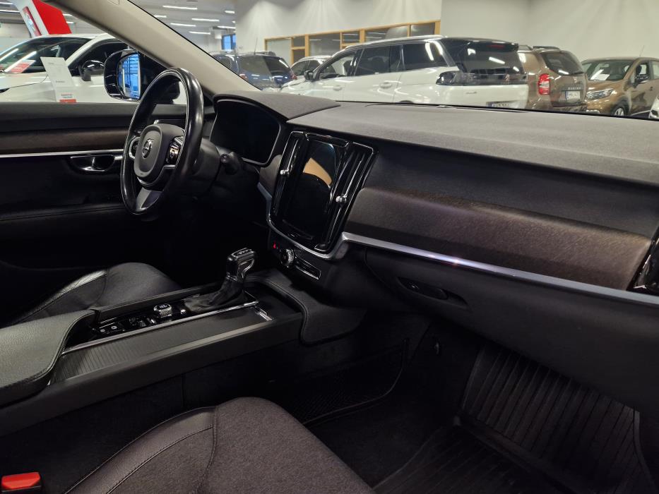 VOLVO V90 Cross Country 2018