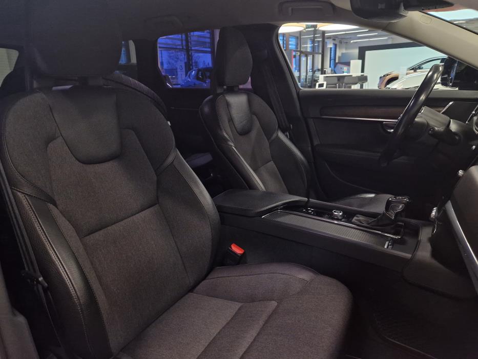 VOLVO V90 Cross Country 2018