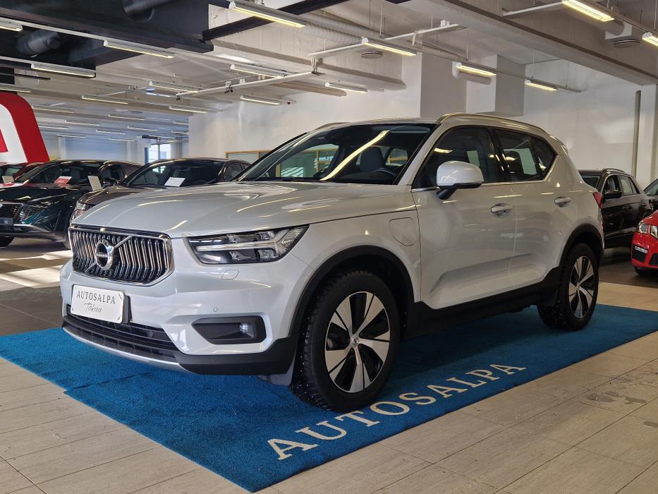 VOLVO XC40 2021