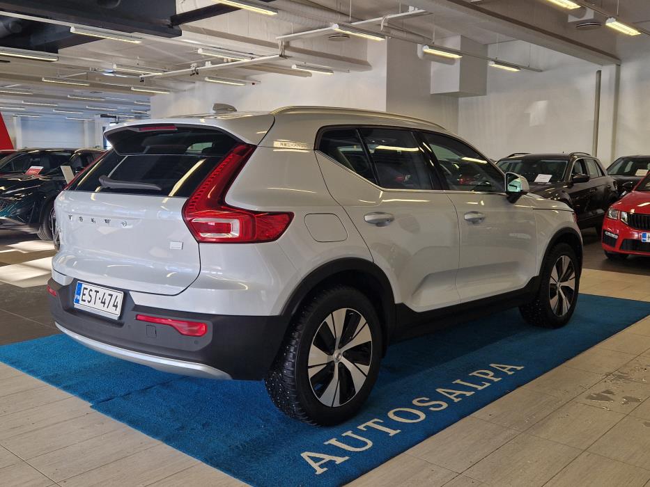VOLVO XC40 2021