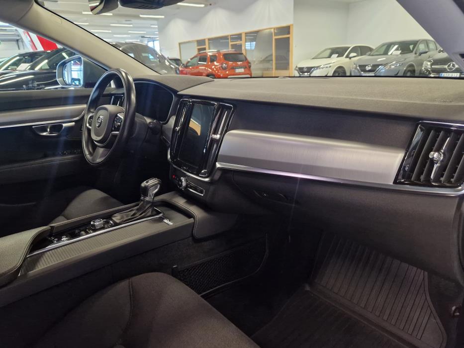 VOLVO V90 2019