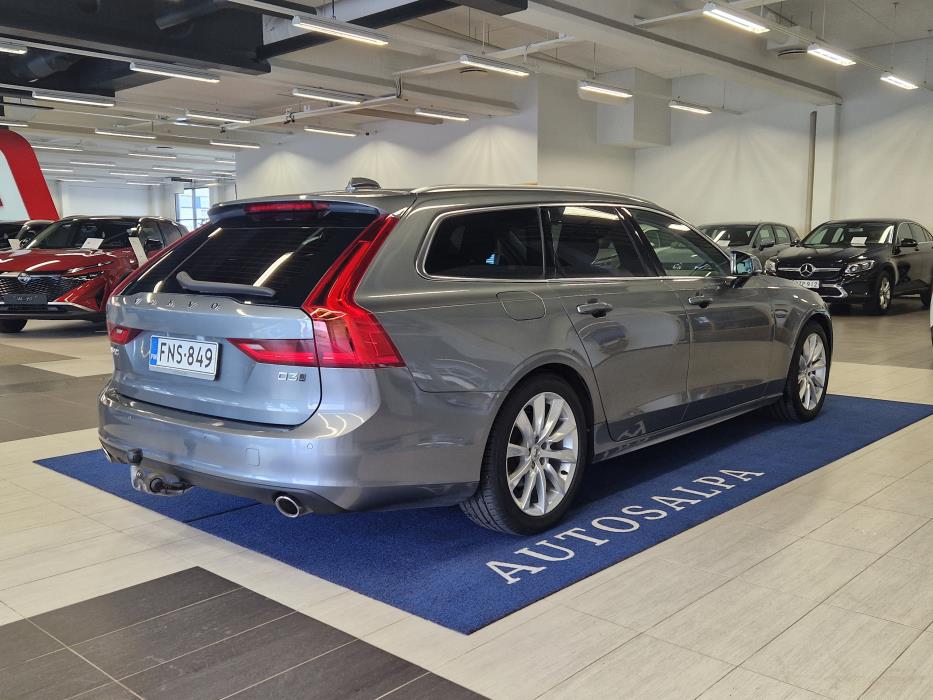 VOLVO V90 2019